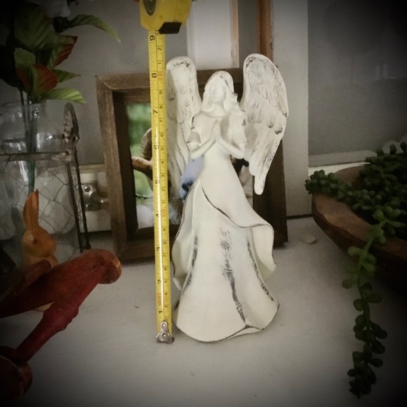 Angel praying beautiful - Picture 5 of 5